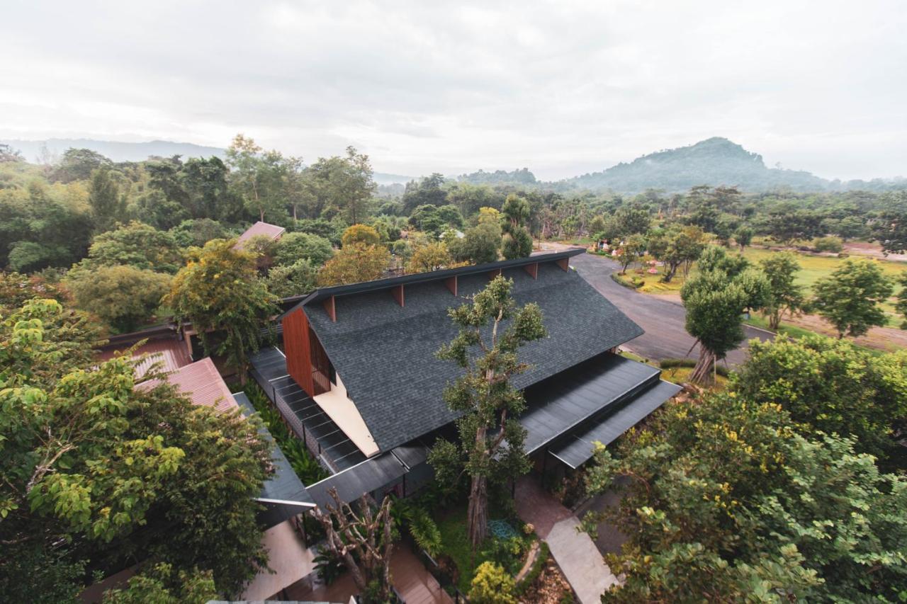 The Chamuang Forest Hotel Nakhonnajok Kültér fotó